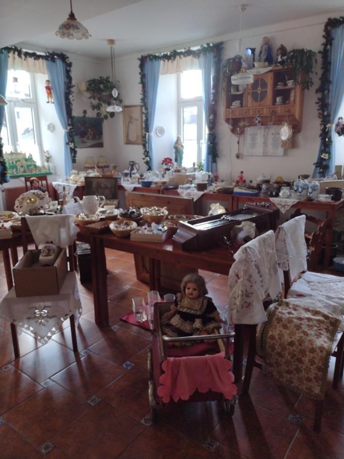 Restaurace A Penzion Ubrousku Prostri Se Nová Bystřice Eksteriør billede