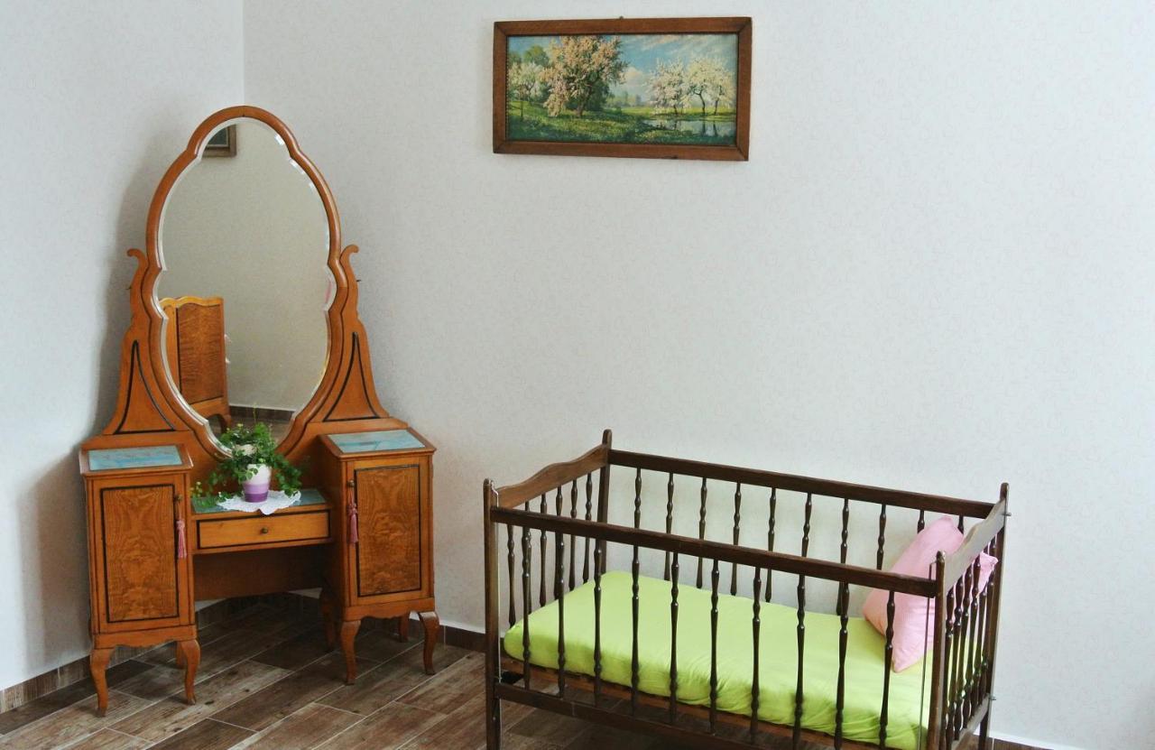 Restaurace A Penzion Ubrousku Prostri Se Nová Bystřice Eksteriør billede